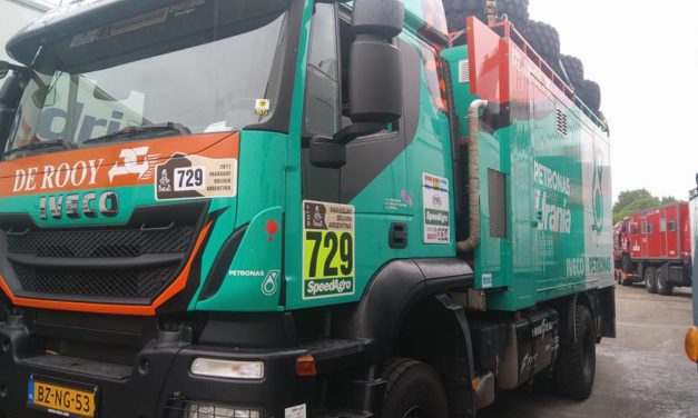 Vehículos llegando al puerto de Campana – Dakar 2017