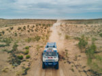 Loeb y Sotnikov llegan líderes al descanso