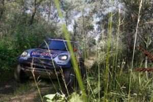 Silk Way Rally Menzies le da a Mini su primera victoria en otra etapa dominada por Kamaz