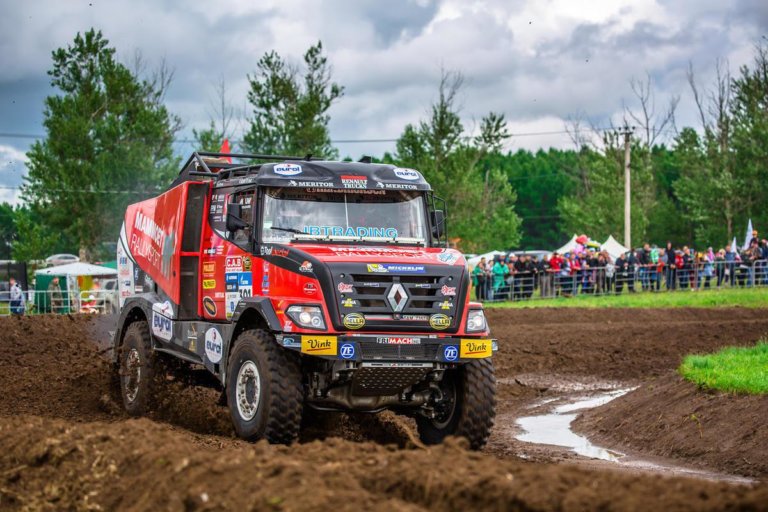Silk Way Rally Peterhansel y Van Den Brink dominaron la segunda jornada