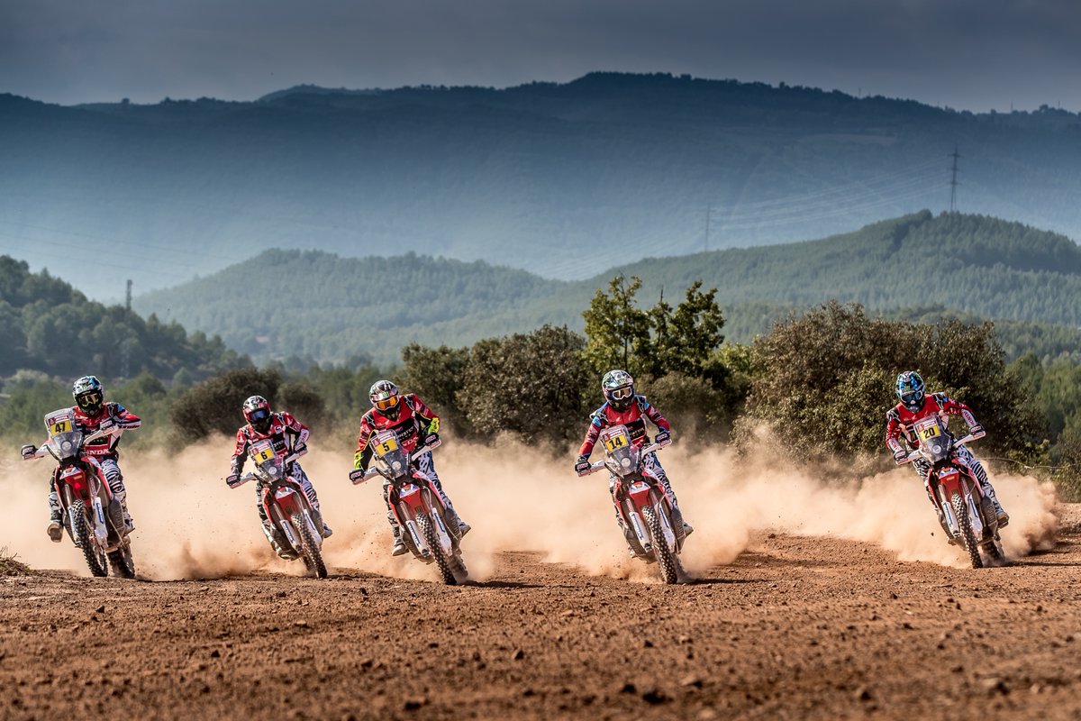 Honda muestras sus primeras cartas para el Dakar 2018 - Foto Monster energy