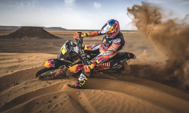 Video: Sam Sunderland probó la nueva KTM 450 Rally para el Dakar 2018