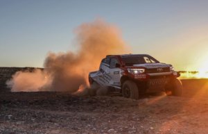 Toyota oficializó su tridente para el Dakar 2018