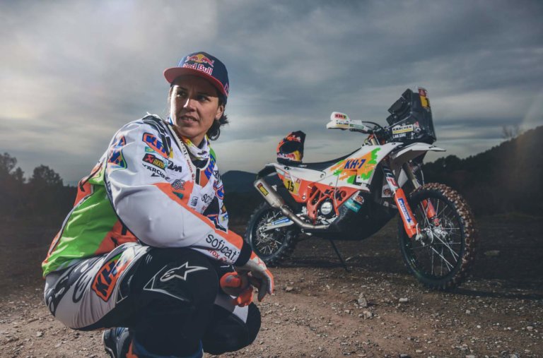 Laia Sanz cuenta su historia y su preparación para el Dakar 2018 © Red Bull Media House.