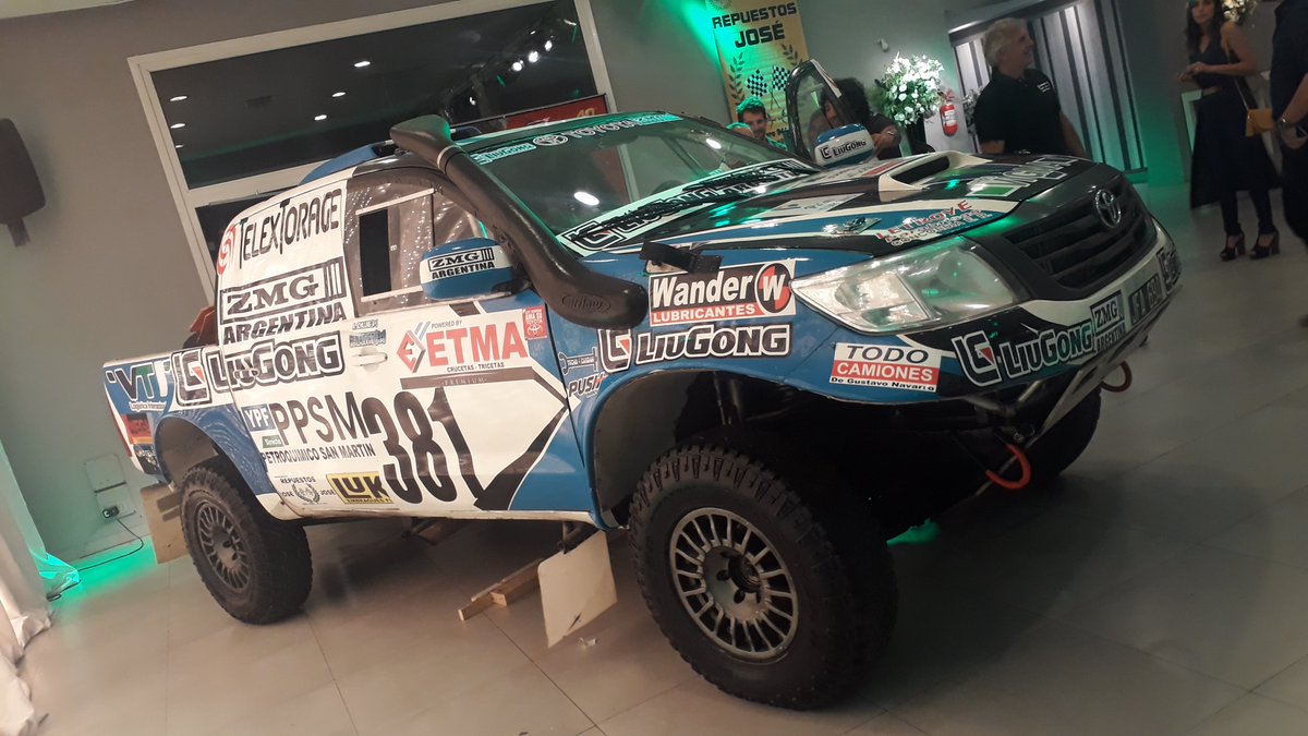 Roberto Naivirt presentó su Hilux para el Dakar 2018 2