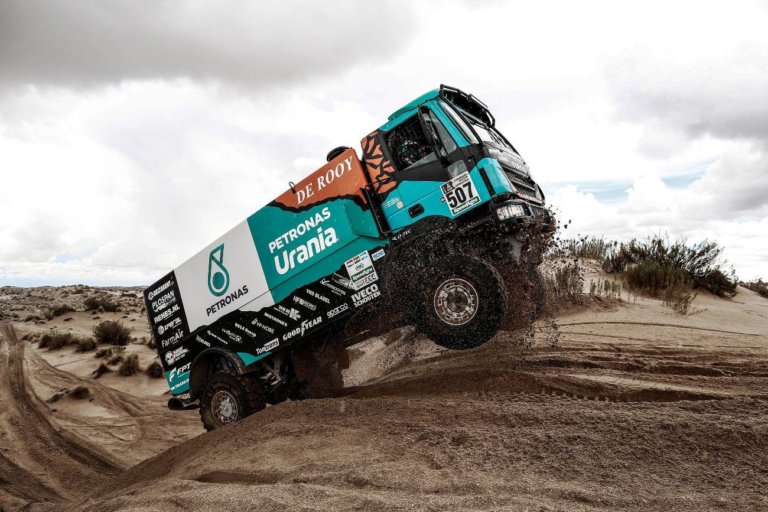 Ton van Genugten in his IVECO Trakker took 16th place at Dakar 2017. (Photo Frederic Le Floc'h / DPPI)