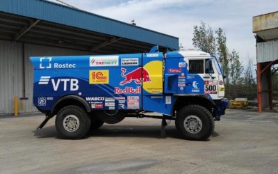 Fotos inéditas de los vehículos del Dakar 2018 en el puerto de Campana