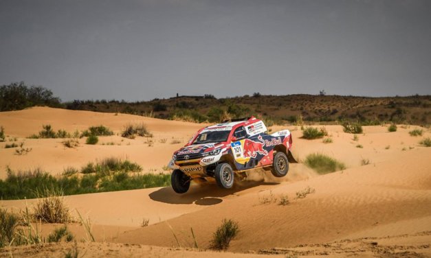 Al-Attiyah triunfa en la anteúltima etapa del Silk Way Rally