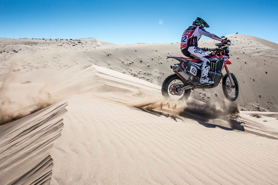 Victoria de Kevin Benavides en la primera etapa del Atacama Rally