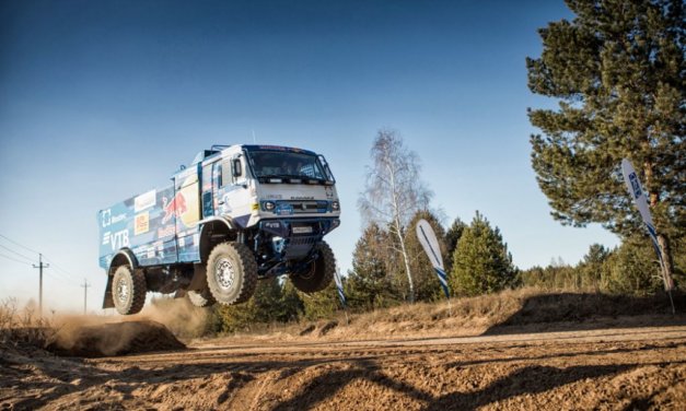 Kamaz presenta cuatro camiones nuevos para el Dakar 2019