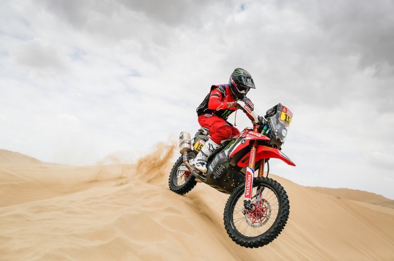 Brabec sorprende al ganar la etapa y liderar la general - Foto ASO