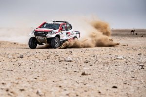 Al-Attiyah continúa dominando en Qatar