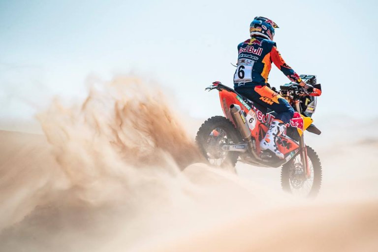 Sunderland comienza con el pie derecho en Abu Dhabi