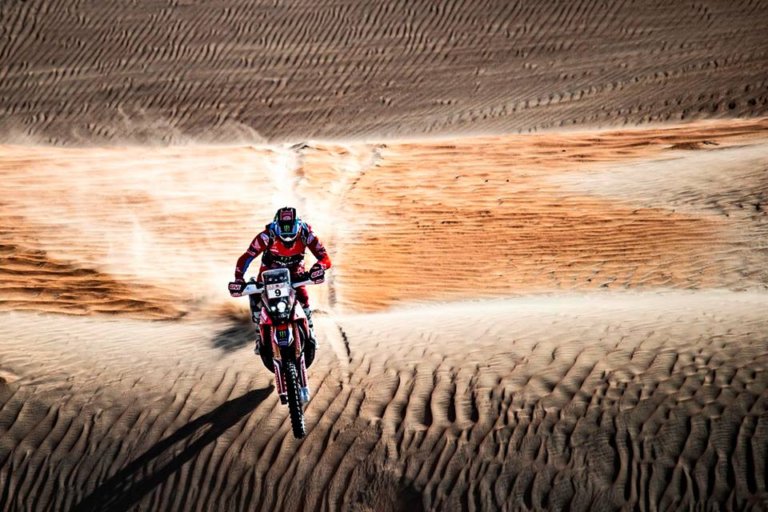 Abu Dhabi Desert Challenge: Cornejo acecha a Sunderland