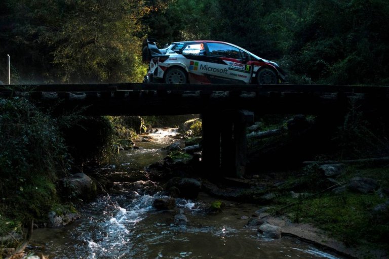 Ott Tänak llega al domingo liderando en Chile