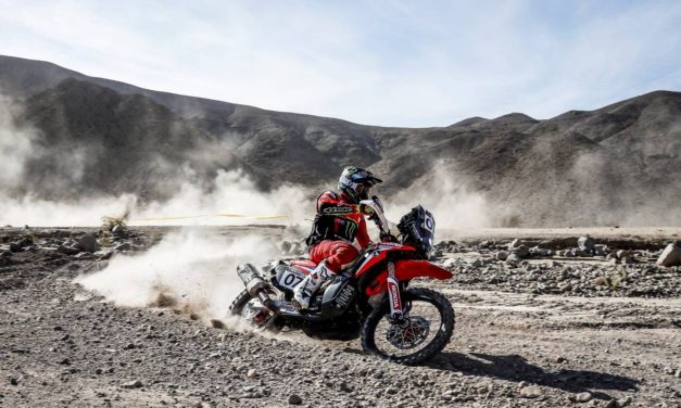 Kevin Benavides es el más rápido del segundo día en Atacama