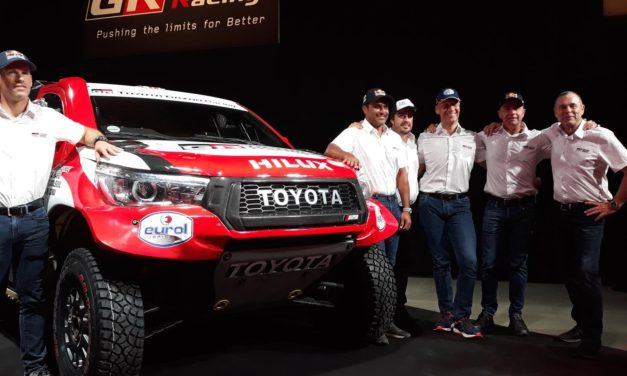 Oficial: Toyota presentó a Fernando Alonso para el Dakar 2020
