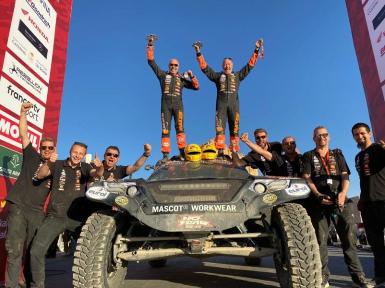 El mejor Dakar para Tim y Tom Coronel
