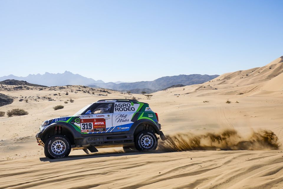 La increíble historia de Vaidotas Zala, el piloto que venció a Peterhansel y Sainz en la primera etapa del Dakar 2020