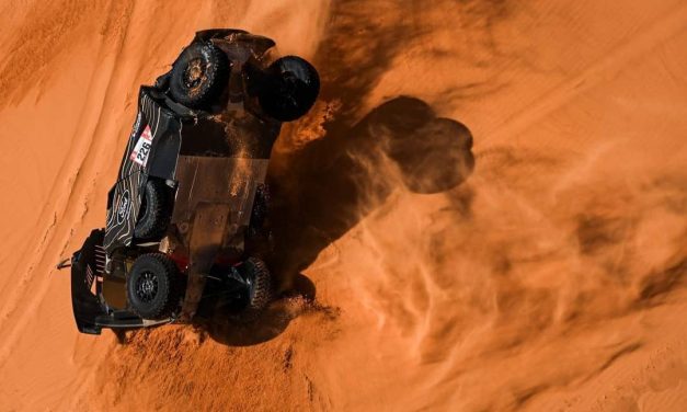 Video: El duro accidente de Chicherit al querer pasar una duna en el Dakar 2022
