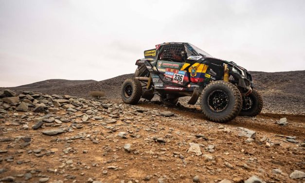 Brad Salazar llega a la mitad del Dakar 2023