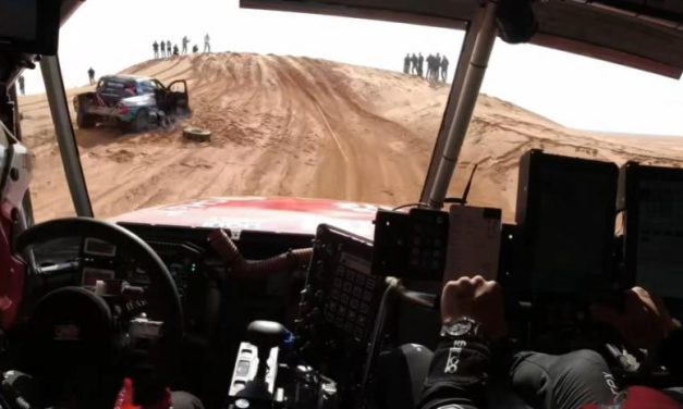 Un espectador del Dakar 2023 perdió la vida al ser embestido por el camión de Loprais