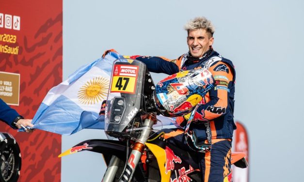 Kevin Benavides anunció su retiro de la categoría motos