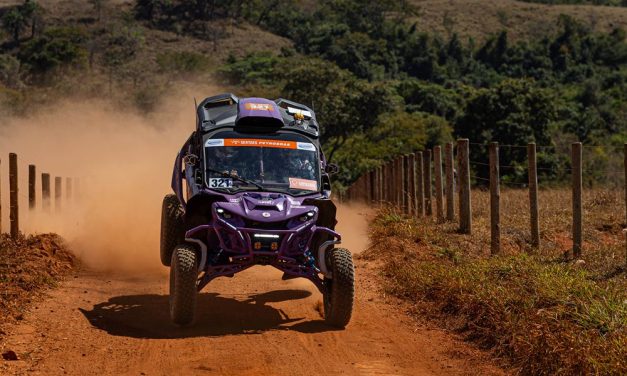 El FIFI Rally supera dificultades y es escolta en el Sertões 2025