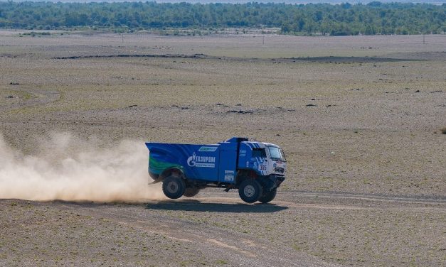 Shibalov consolida su liderazgo en la general tras la etapa 10 del Silk Way Rally 2025