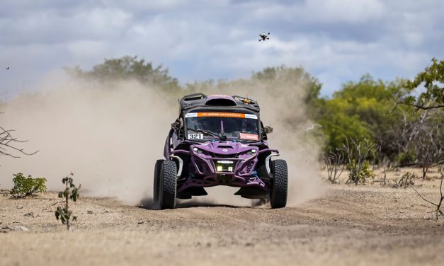 El FIFI Rally toma la punta y lidera el Sertões 2025 a solo una etapa del final